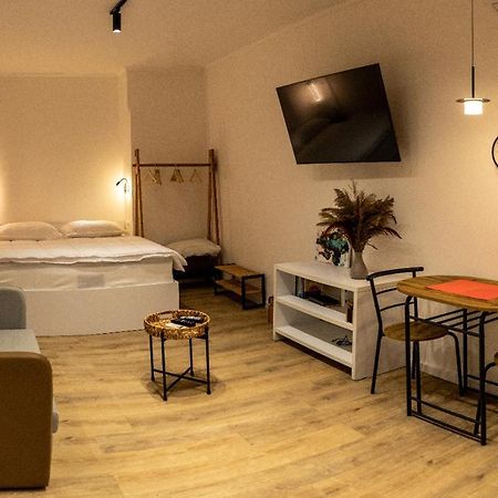 Blloku Studio Apartament Tirana Bagian luar foto