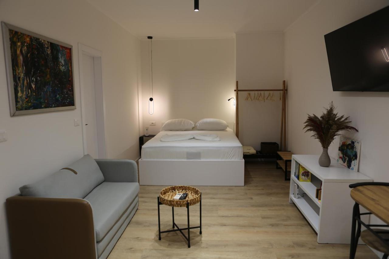 Blloku Studio Apartament Tirana Bagian luar foto